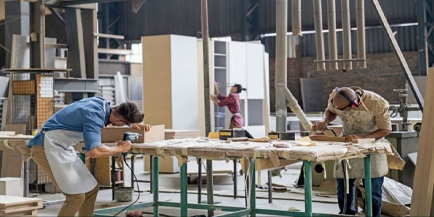 50 yıllık mobilya devi battı! Faizler piyasayı vurmaya devam ediyor