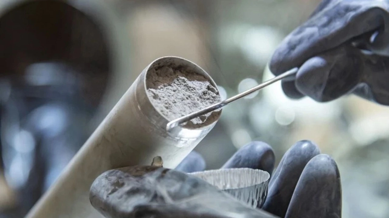 50 yıllık sır açığa çıktı: Ay hakkında bildiklerimiz sarsılıyor