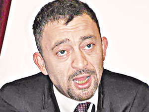 Kocasakal şovda yabancılar pusuda