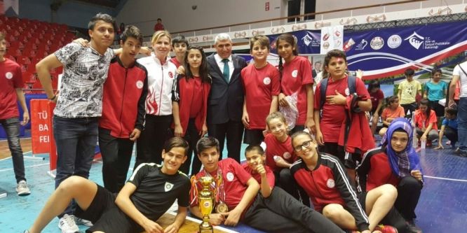 Badminton’da milli gurur