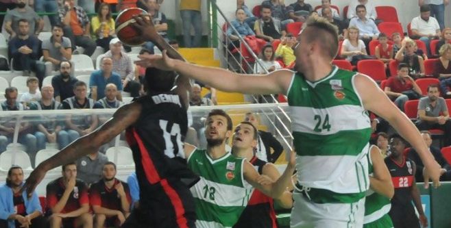 Gaziantep Basketbol rakibini 78-71 mağlup etti!