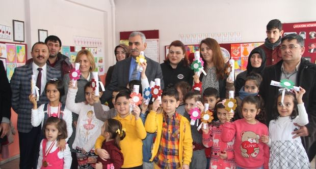 21 bin 109 öğrenci karne aldı