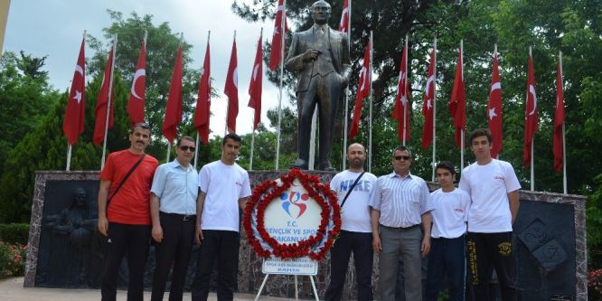 Kahta’da Gençlik Haftası kutlandı