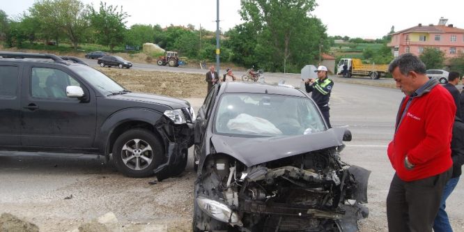 Tekirdağ’da zincirleme kaza: 3 yaralı