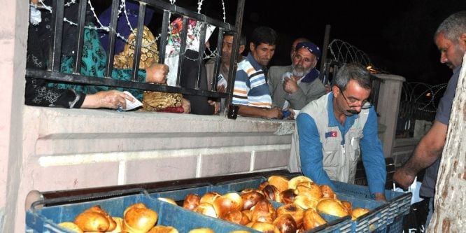 Mültecilere Ramazan’da ücretsiz ekmek dağıtılacak