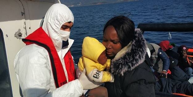 52 düzensiz göçmen kurtarıldı