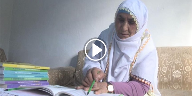 52 yıl sonra yeniden okula başladı