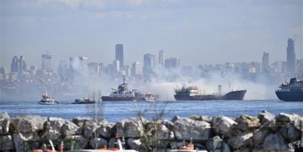 Yenikapı'da korkutan yangın