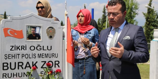 “Demokrasi tarihinin en büyük destanı”