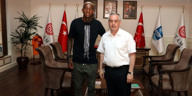 Talisca Eyüp Belediyesi’yle anlaştı