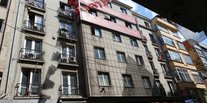 CHP İstanbul İl Başkanlığı’na haciz şoku