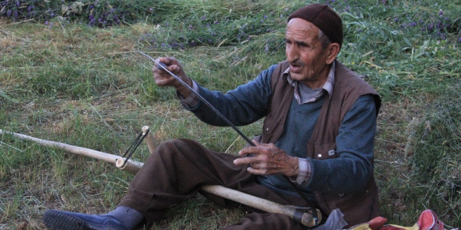 Hakkari’de sıcaklarla mücadele