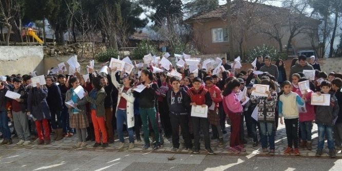 Manisa Kula’da 7 binden fazla öğrenci karne alacak