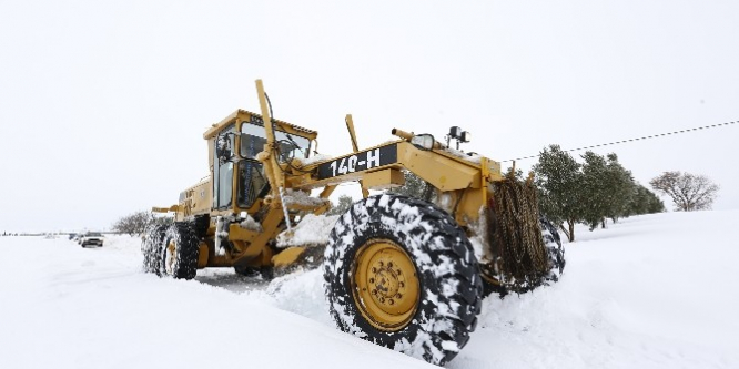 Bursa’da kapanan 107 mahalle yolu trafiğe açıldı