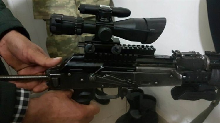 Hakkari'de 54 adet silah dürbünü ele geçirildi!