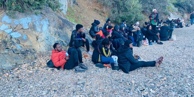 54 düzensiz göçmen yakalandı