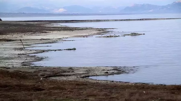 54 yılda bu gölün yarısı yok oldu