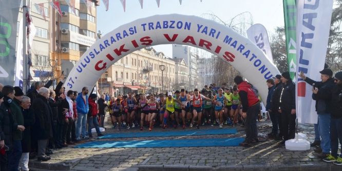 37. Trabzon Uluslararası Yarı Maratonu koşuldu