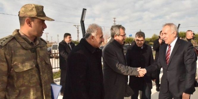 Hastanede incelemeler yaptı