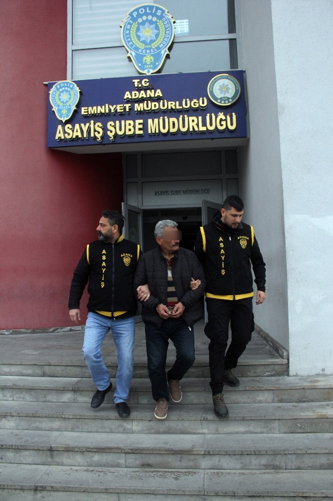 55 yıl hapis cezasıyla aranıyordu batak oynarken yakalandı 