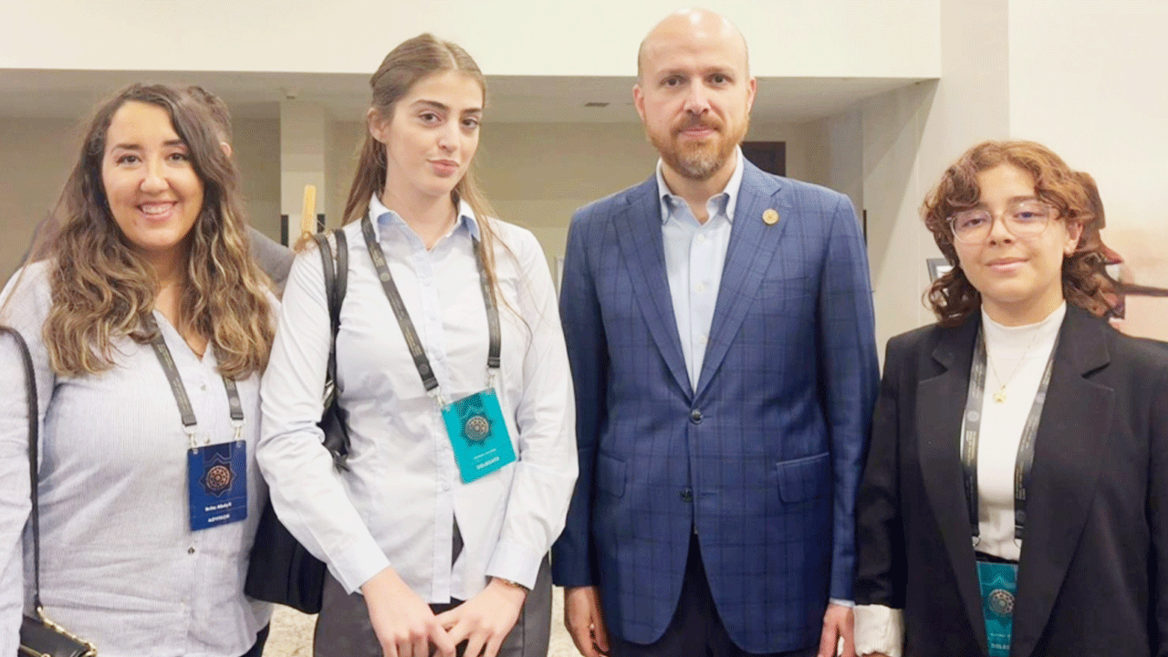 56 ülkenin Müslüman gençliği ‘zulme karşı’ İstanbul’da buluştu: Dünyanın umudu Asım’ın nesli göz kamaştırdı!