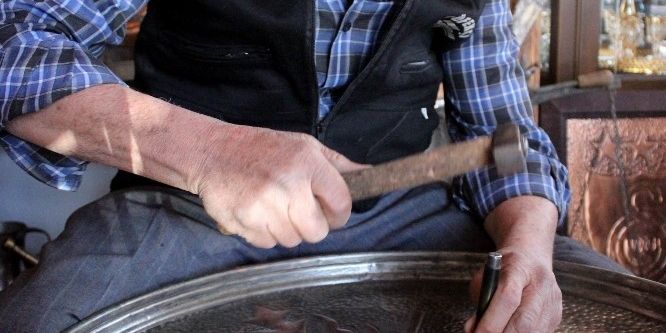 50 yıldır bakıra şekil veriyor