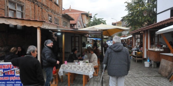 Tarihi mahalle büyük ilgi görüyor