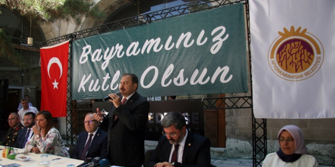 Bakan Eroğlu: “Bu asrın medeniyetine yakışmayacak zulümler yapılıyor”