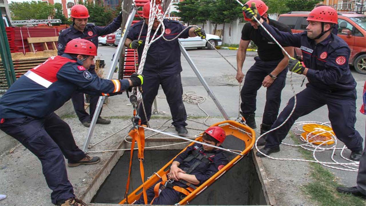 578 itfaiyecinin eğitimi sona erdi Kahraman olma zamanı