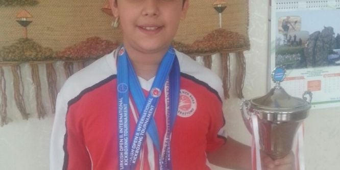 Kendisi küçük, başarısı büyük