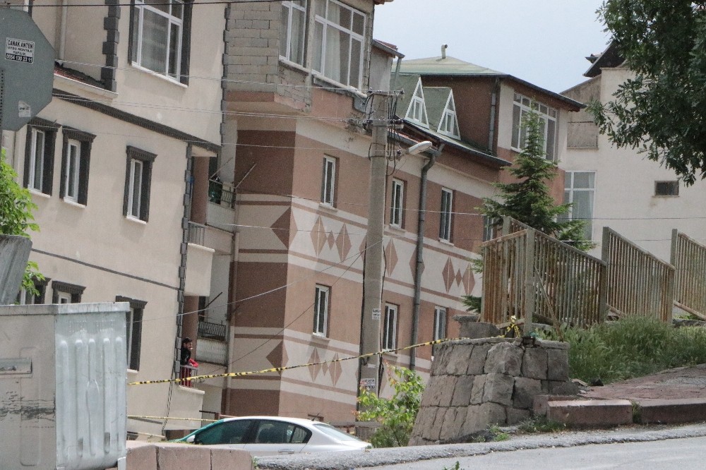 58 kişinin yaşadığı 6 apartmandaki karantina 1 hafta uzatıldı 