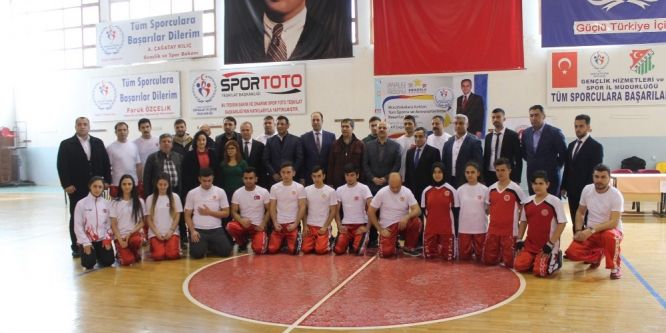 Kick Boks siyah kuşak sınavı yapıldı