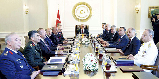 586 albay emekli