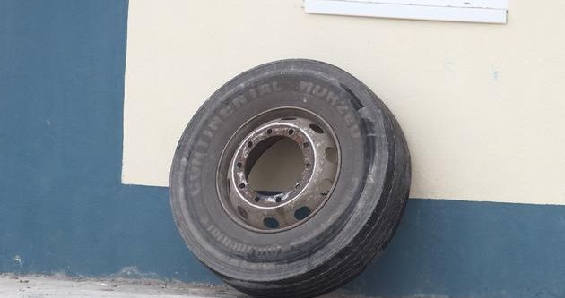 Kamyondan fırlayan tekerlek minik Umut’un sonu oldu