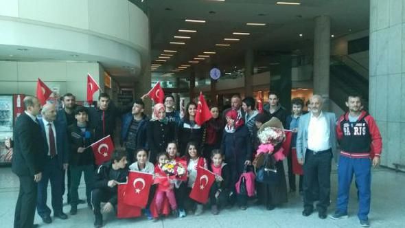 Haltercilere coşkulu karşılama