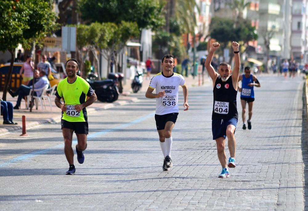 59 yaşındaki atletten büyük başarı 