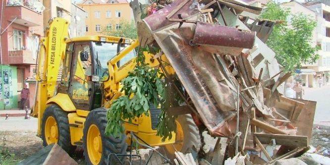 2016 yılında 15 metruk bina yıkıldı