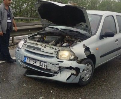 Bozüyük'teki zincirleme kazalarda 4 kişi yaralandı