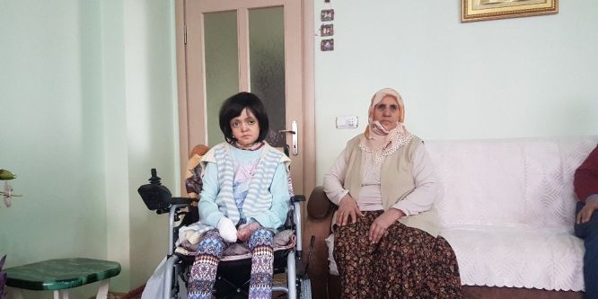 32 yıldır evde hapis hayatı yaşıyor