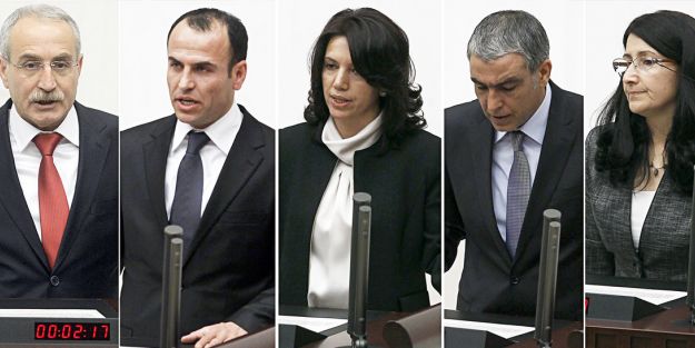 5 vekil Meclis’te yemin etti