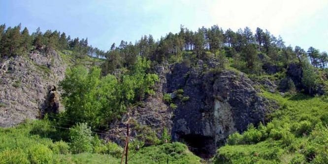 Sibirya’da yapılan kazıda 40 bin yıllık bilezik bulundu