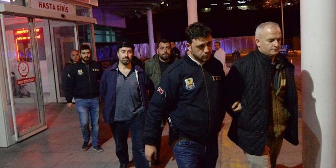 FETÖ’den aranan 3 ‘abi’ saklandıkları evde yakalandı