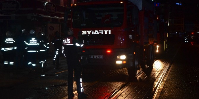 Eskişehir'de işçilerin ısınmak için yaktıkları ateş itfaiyeyi harekete geçirdi