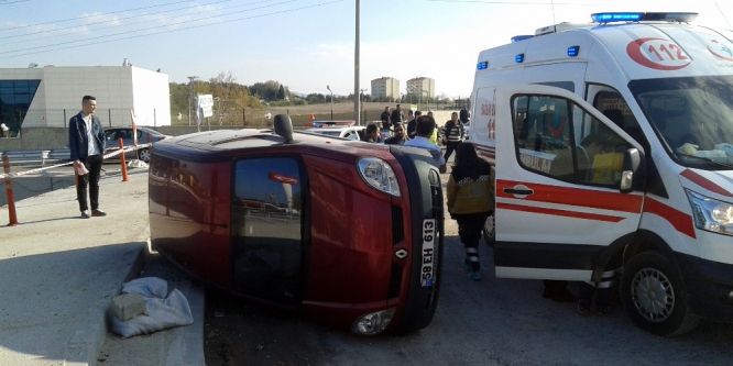 Takla atan araçtan burnu bile kanamadan çıktılar