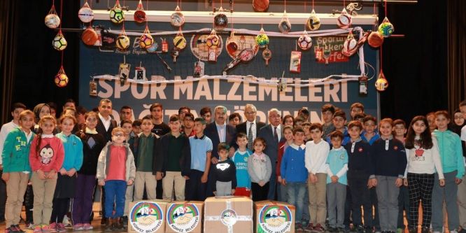 Körfez’de okullara büyük destek