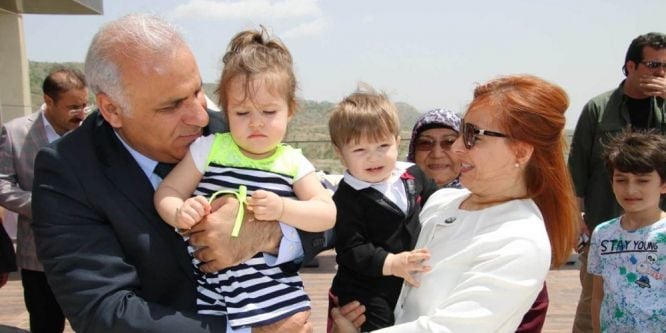 Vali Zorluoğlu şehit aileleriyle bir araya geldi