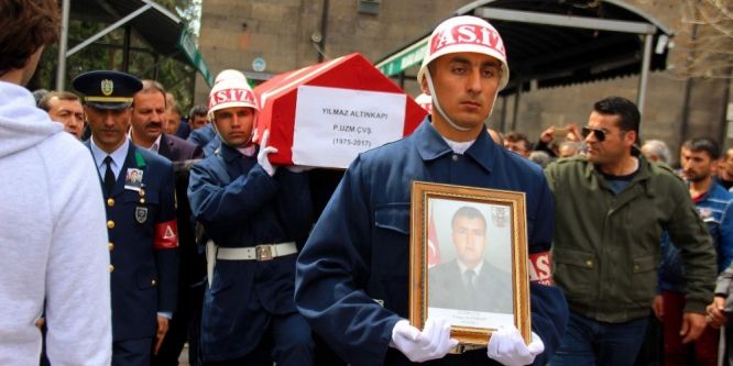 Kalp krizi geçiren Uzman Çavuş hayatını kaybetti