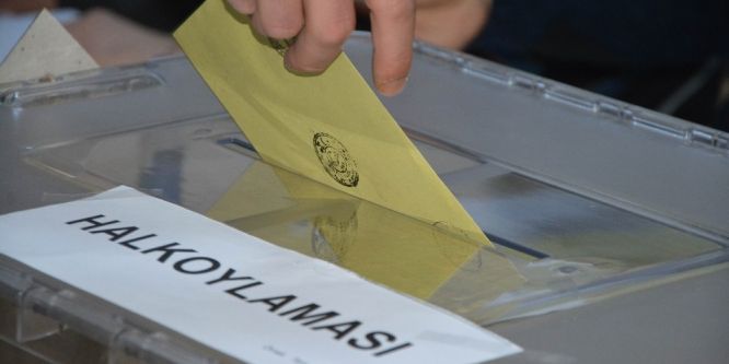 Balıkesir’de ilk oylar kullanıldı
