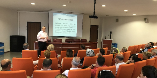 İzmit Belediyesi’nde eğitimler devam ediyor