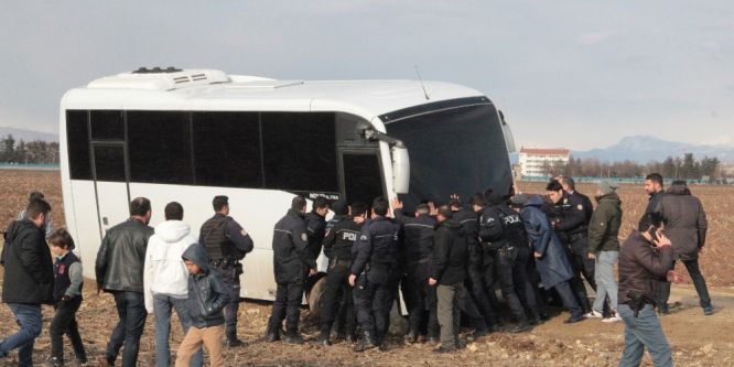 Polisin yardımına vatandaş koştu